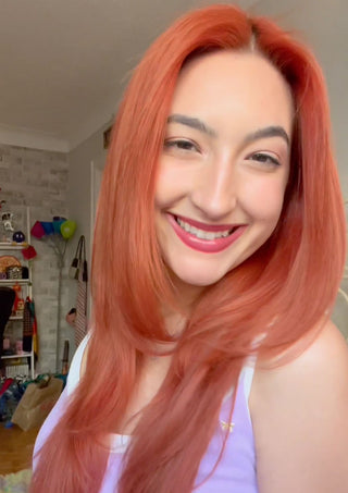 Video describing the benefits of leave-in conditioner for colored hair, including easy detangling, minimizing breakage, and shiny hair.